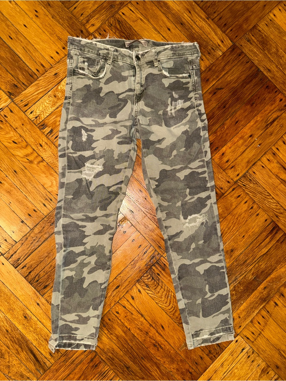 Zara Basic Camouflage Jeans